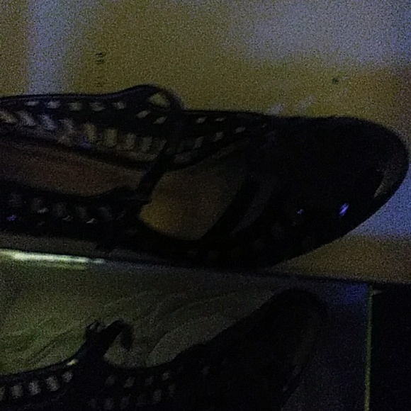 Shoes - Picture 2 of 3